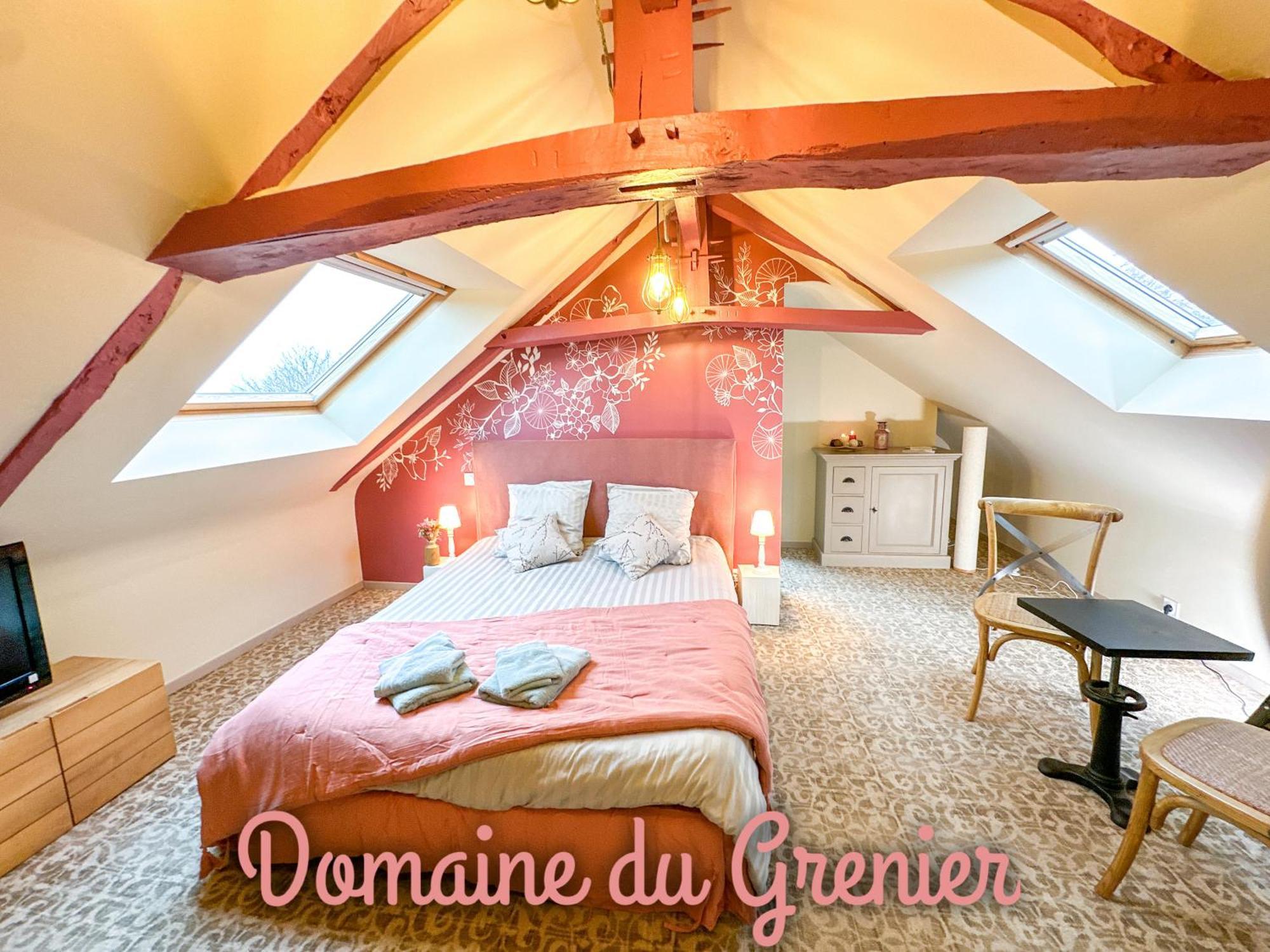 Domaine Du Grenier Bed & Breakfast Yffiniac Exterior photo