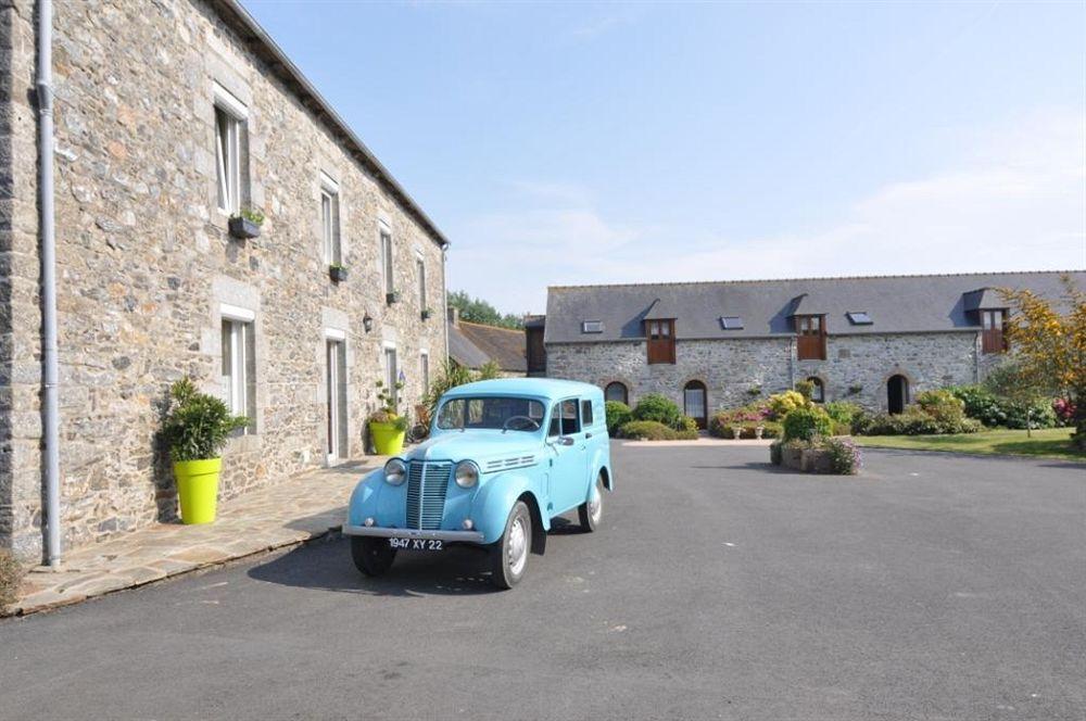 Domaine Du Grenier Bed & Breakfast Yffiniac Exterior photo
